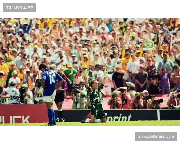 “现场:尤文图斯主场南看台在球队逆转后高唱‘直到最后一刻’” “现场:尤文图斯主场南看台在球队逆转后高唱‘直到最后一刻’”